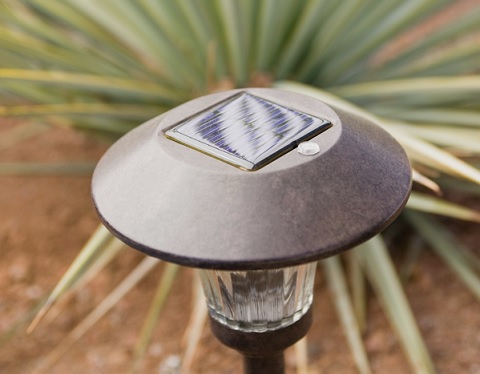 Venkovní solární lampa